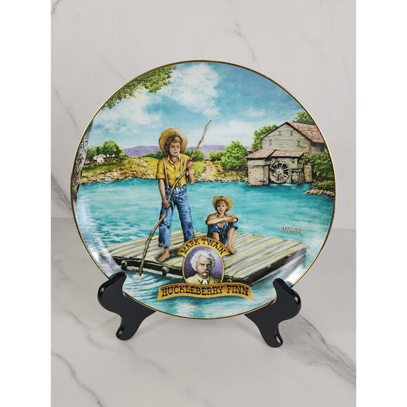 Huckleberry Film American Classics 9 1/4" Porcelain Year 1983 Wall Decor Plate - Picture 1 of 11